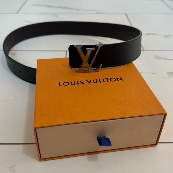 LOUIS VUITTON MENS BELT - Picture 1 of 6